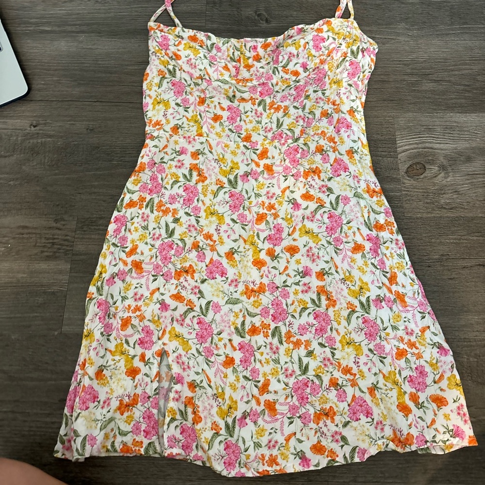 Isabelle’s cabinet floral mini sundress